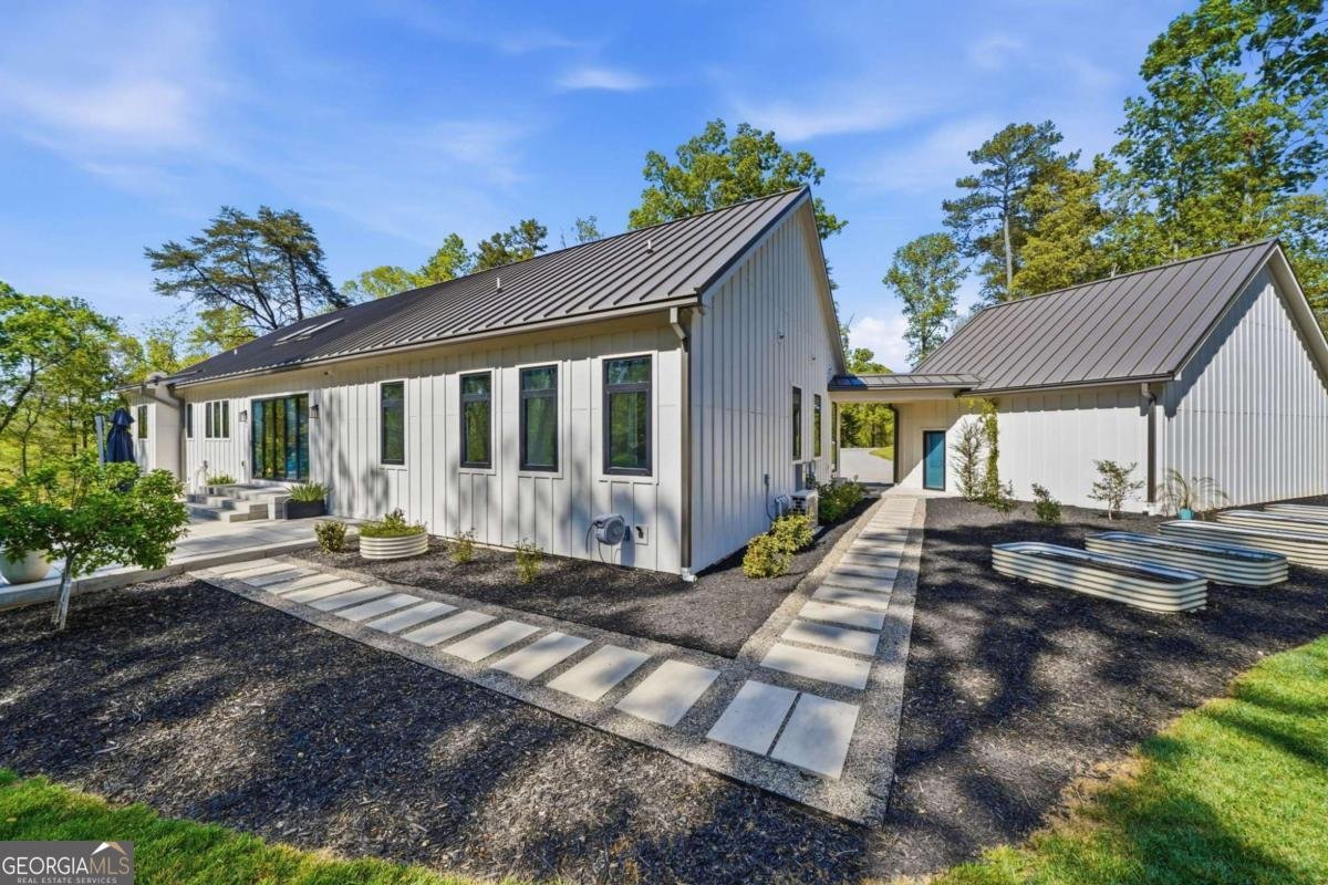 498 Old Mount Carmel Road Canton - main photo
