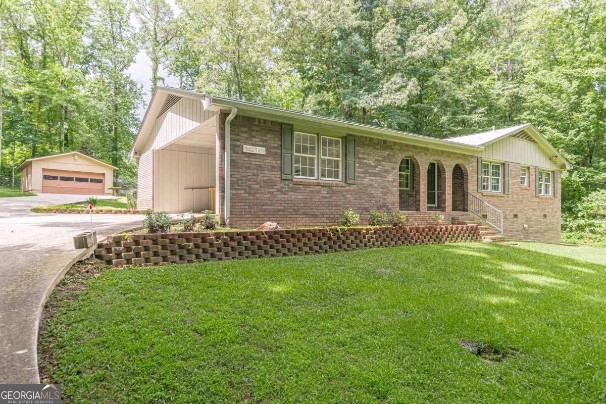 5458 Christi Drive Douglasville - main photo