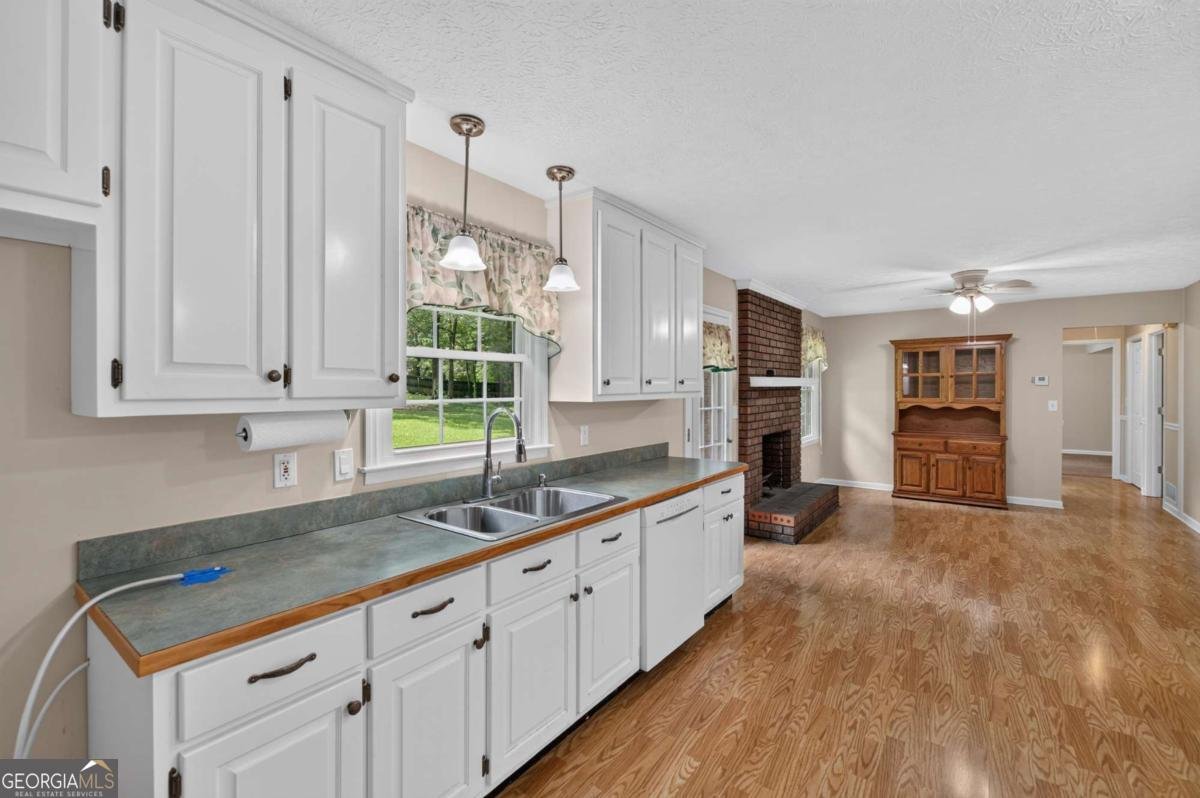 5458 Christi Drive Douglasville - Photo 12