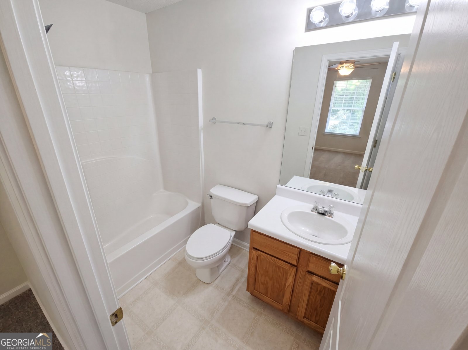 220 Fox Creek Boulevard Woodstock - Photo 10