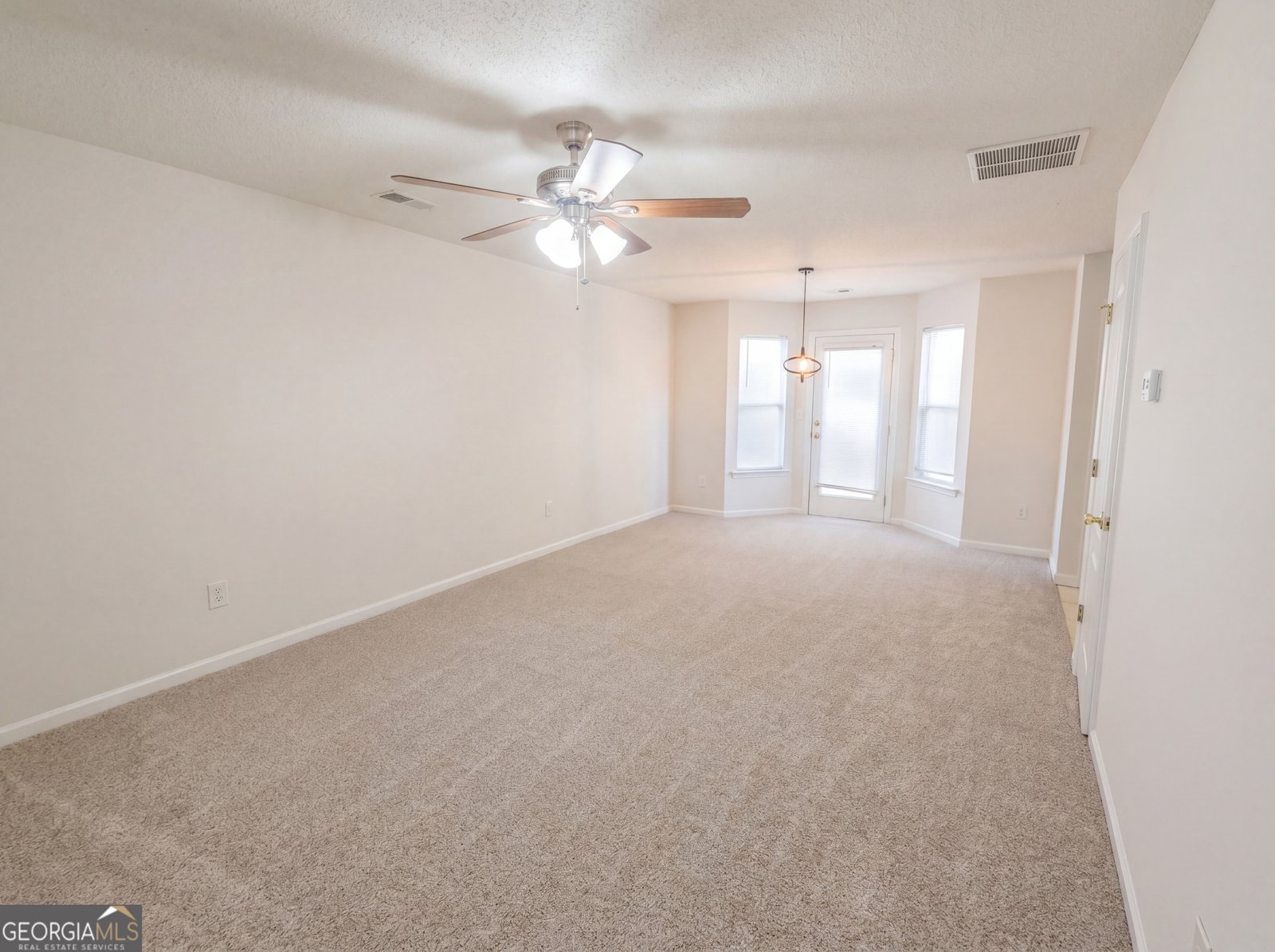 220 Fox Creek Boulevard Woodstock - Photo 6