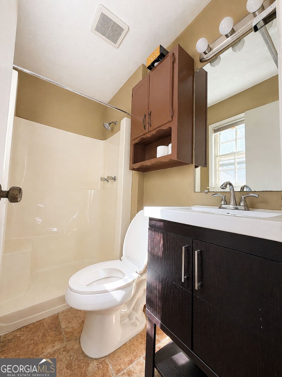 677 Bankshire Drive Suwanee - Photo 17