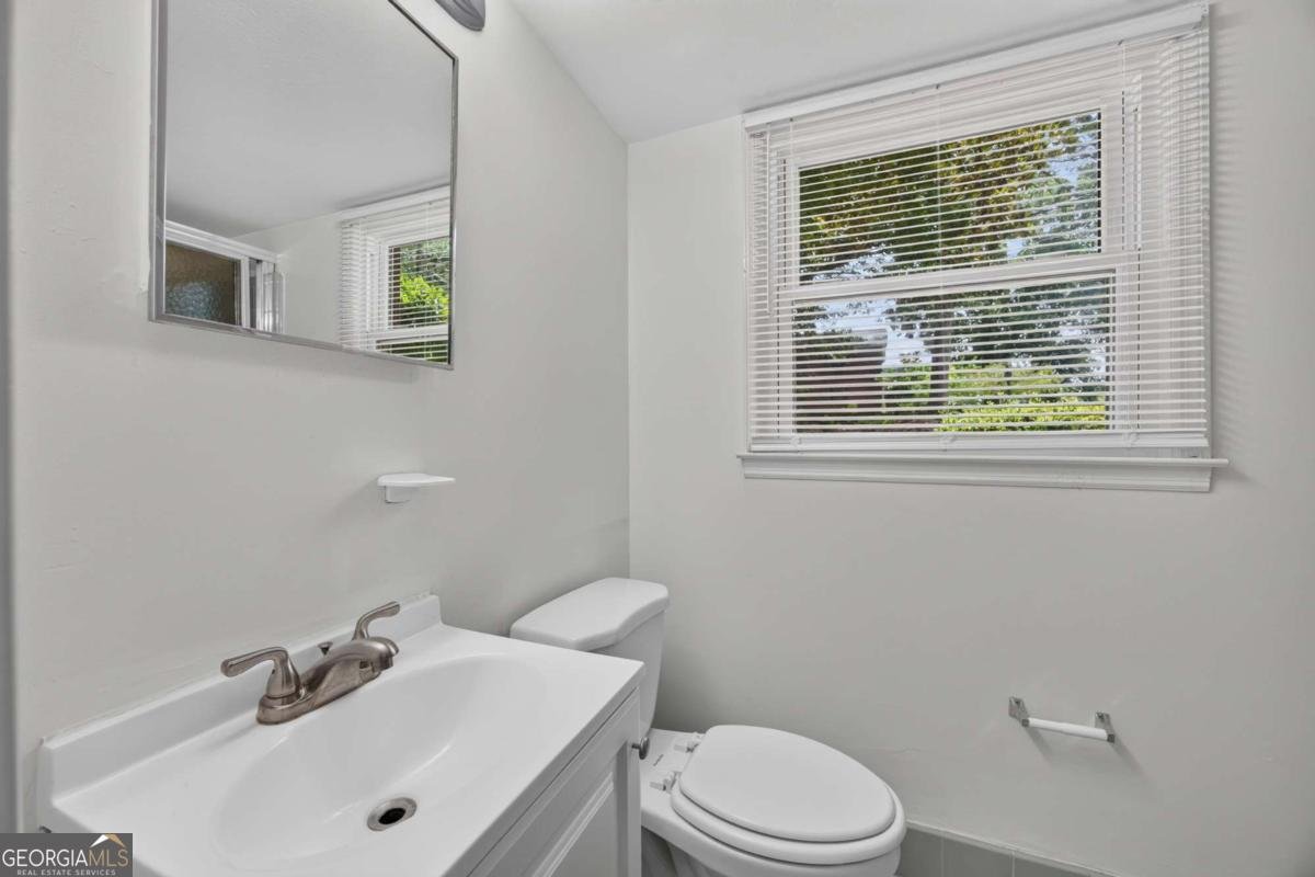 3894 Maplewood Drive Decatur - Photo 13