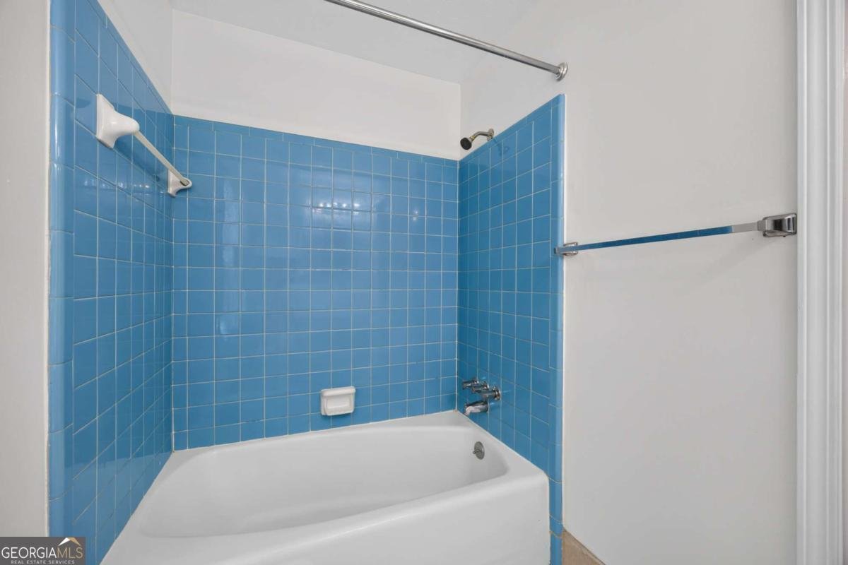 3894 Maplewood Drive Decatur - Photo 19