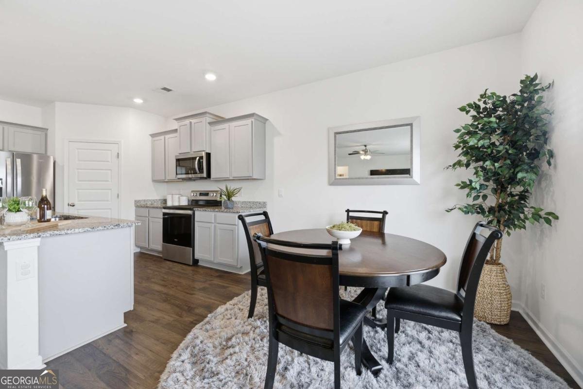 128 Montgomery Drive Stockbridge - Photo 10