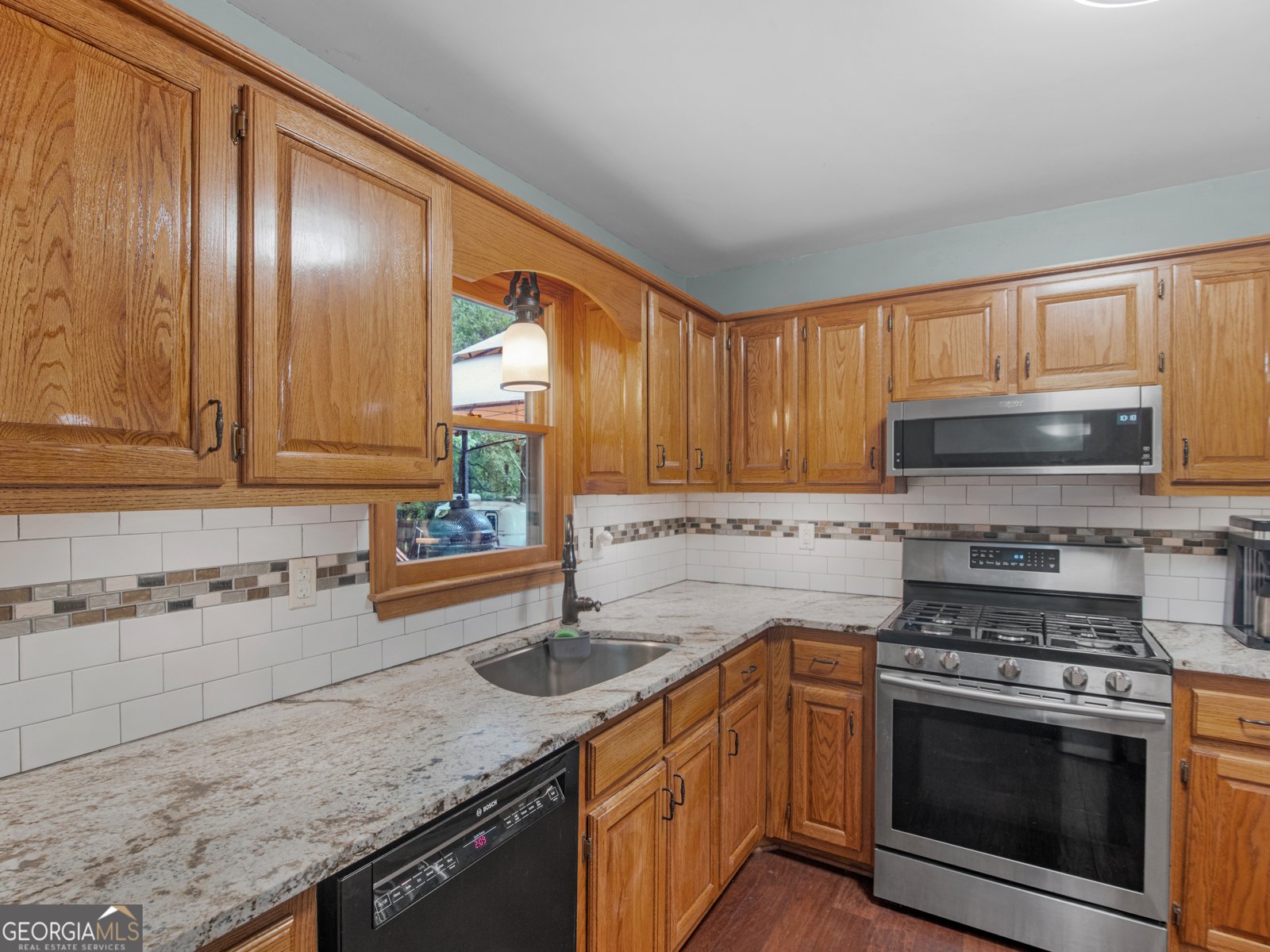 330 Lake Ridge Court McDonough - Photo 11