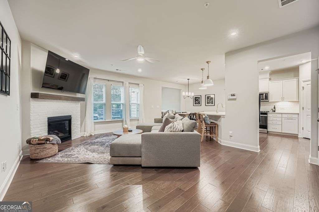 354 Watson Avenue Woodstock - Photo 6