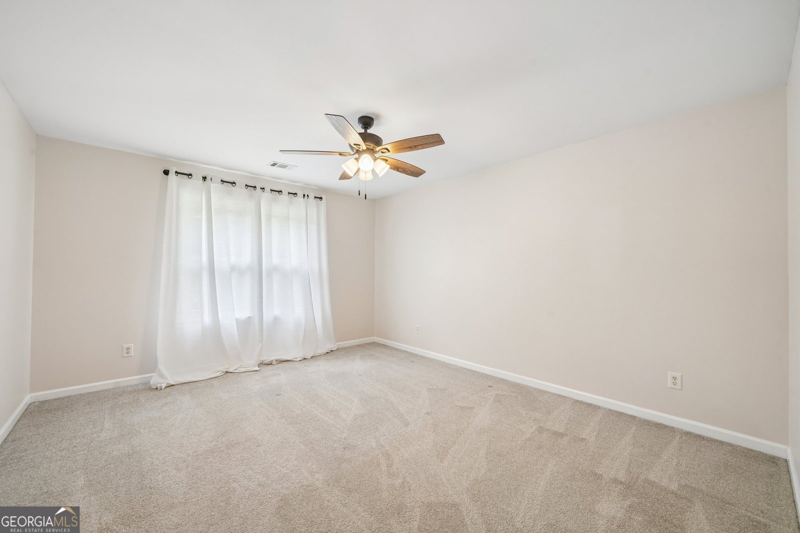162 Country Meadows Court McDonough - Photo 12