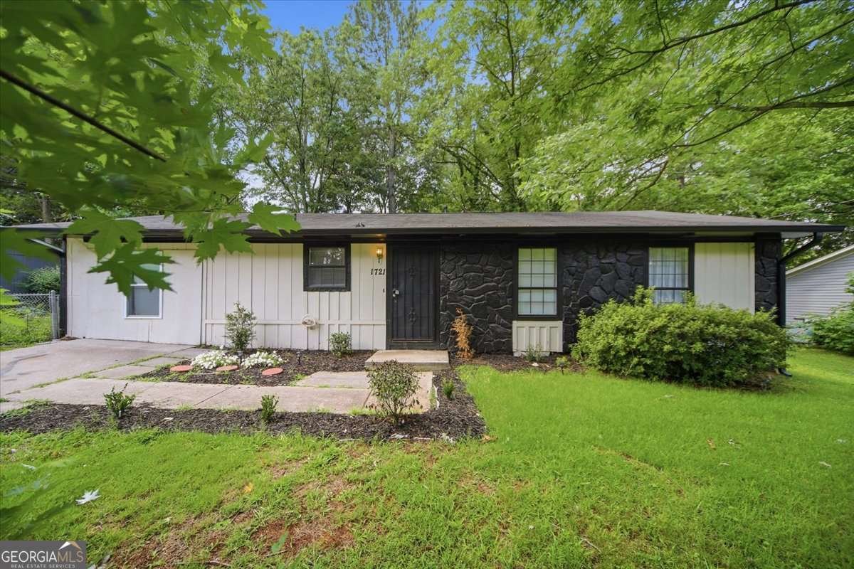 1721 Austin Road Decatur - main photo