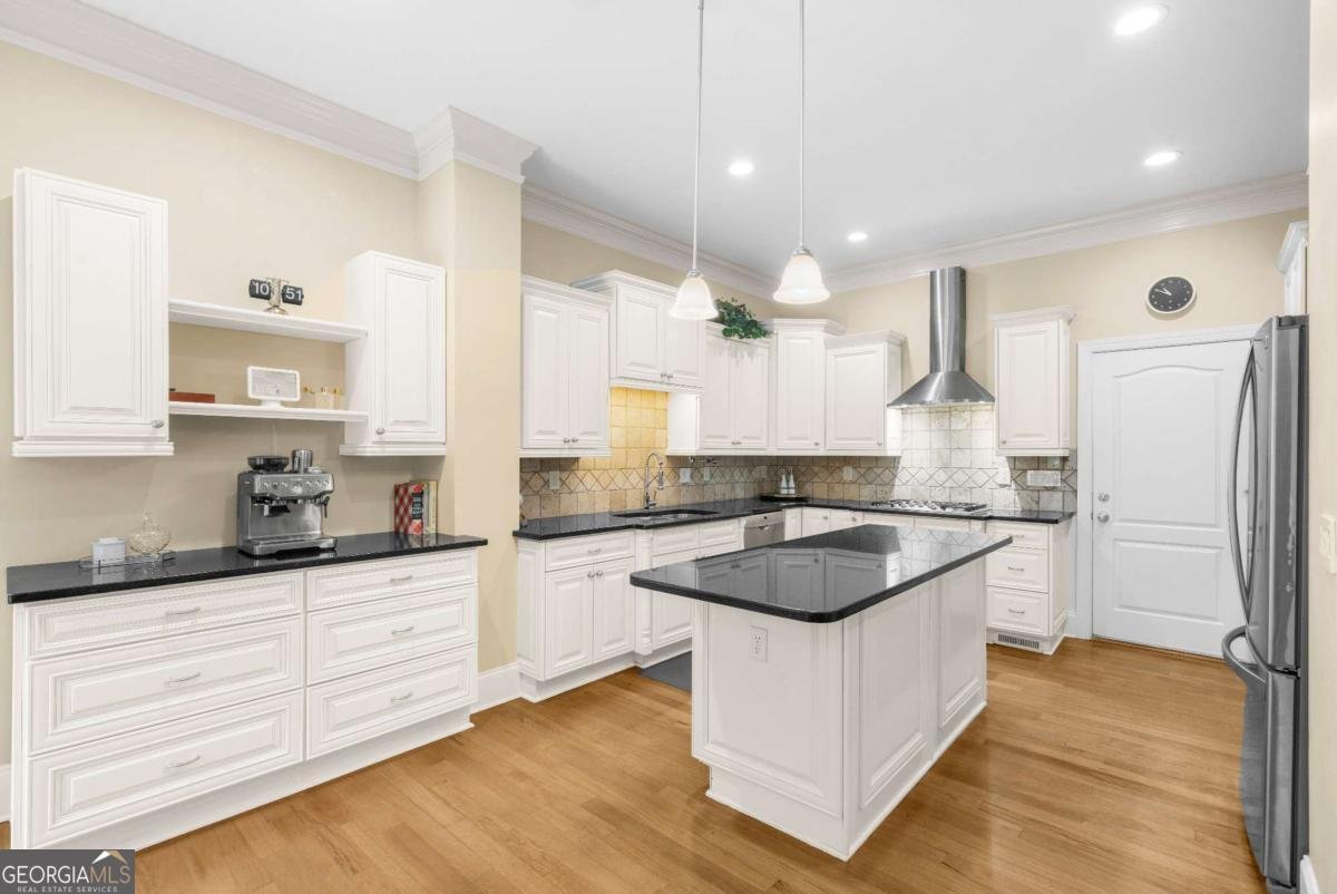 7530 Wandering Oak Way Cumming - Photo 14