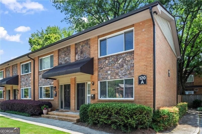 120 Biscayne Drive Atlanta - main photo
