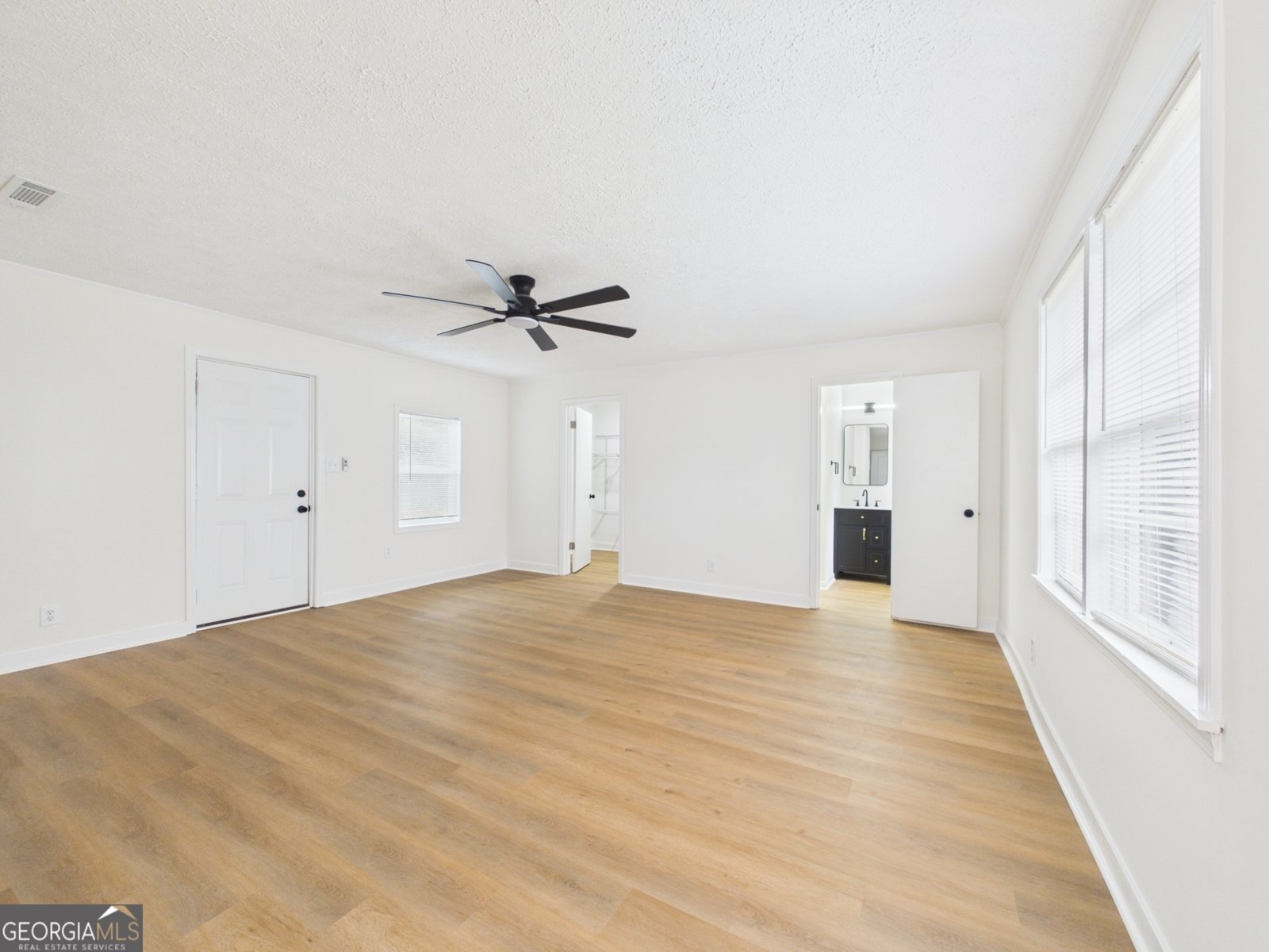 2443 Lambert Drive Macon - Photo 32