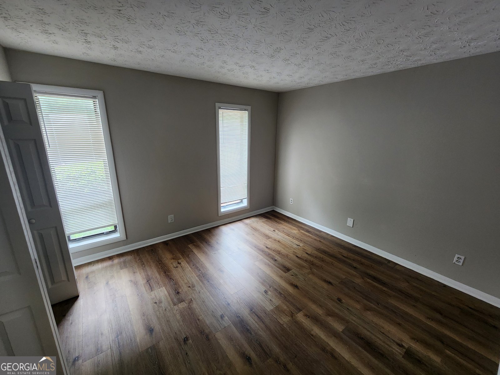 9400 Roberts Drive Sandy Springs - Photo 6