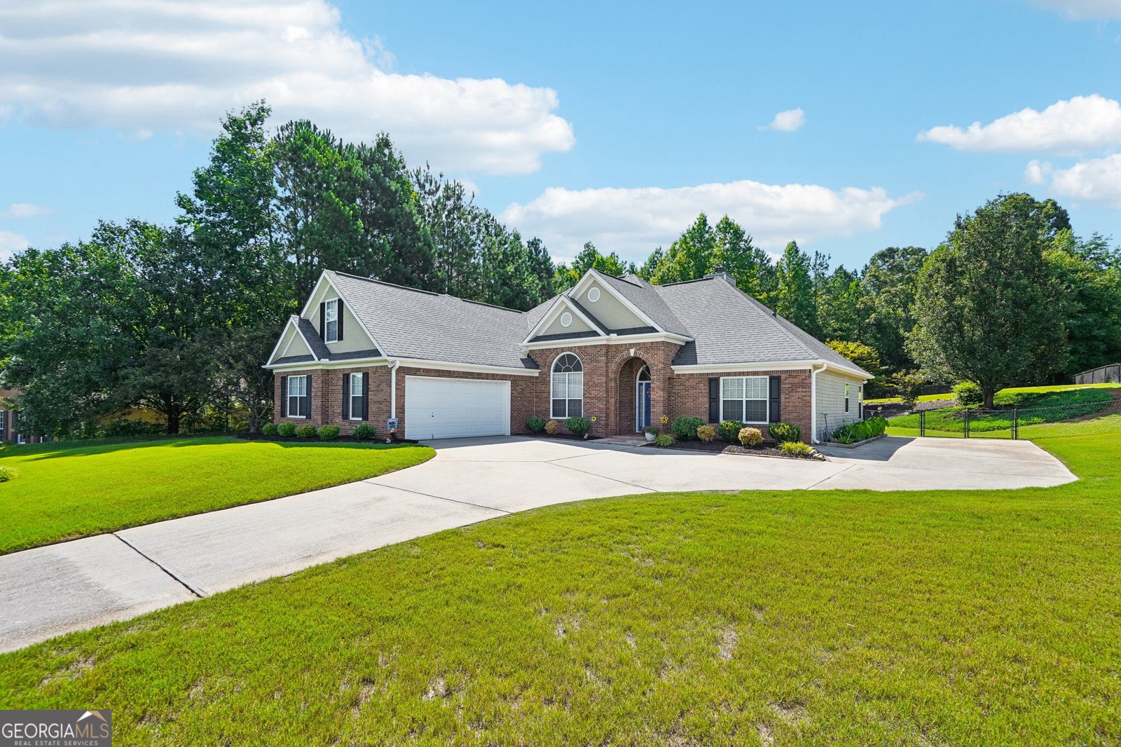 1404 Shingle Way McDonough - main photo