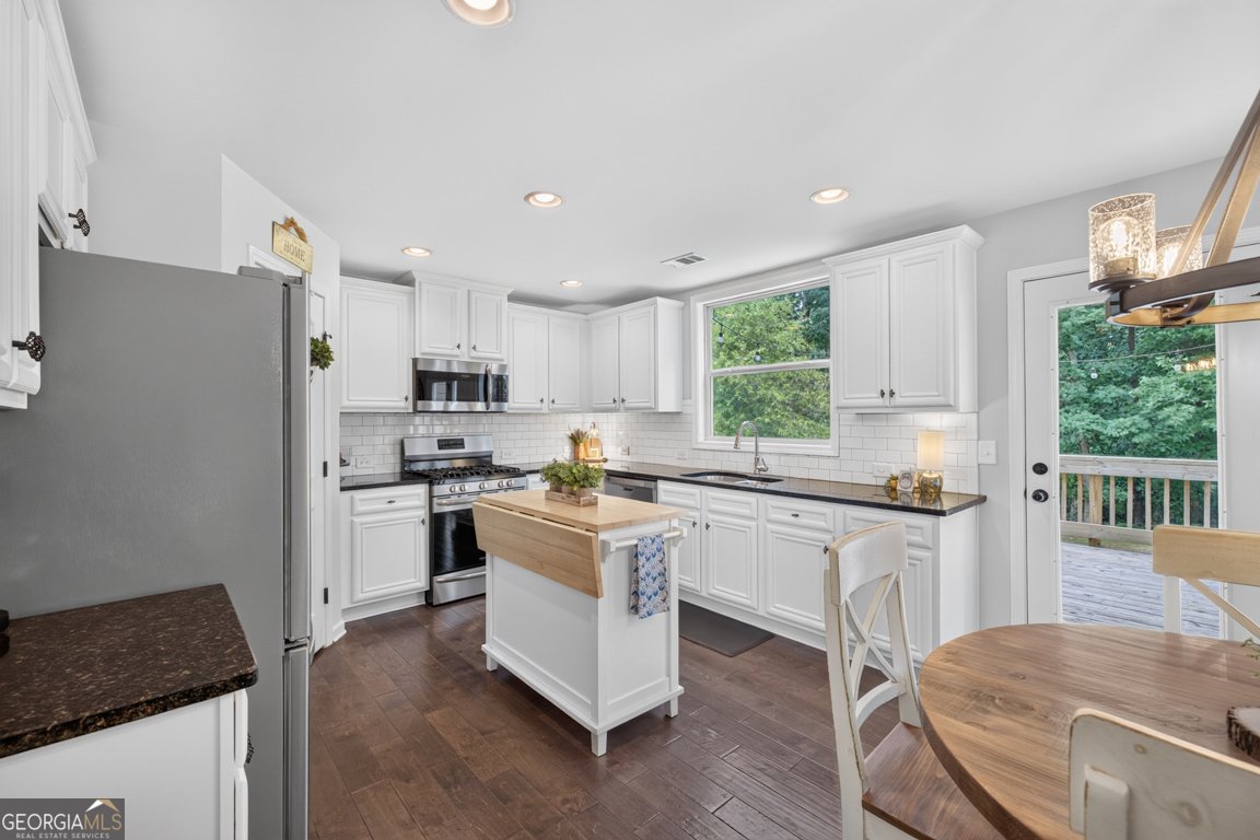 5912 Park Bay Court Flowery Branch - Photo 18