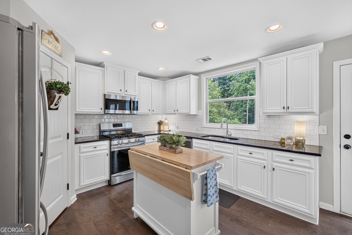 5912 Park Bay Court Flowery Branch - Photo 20