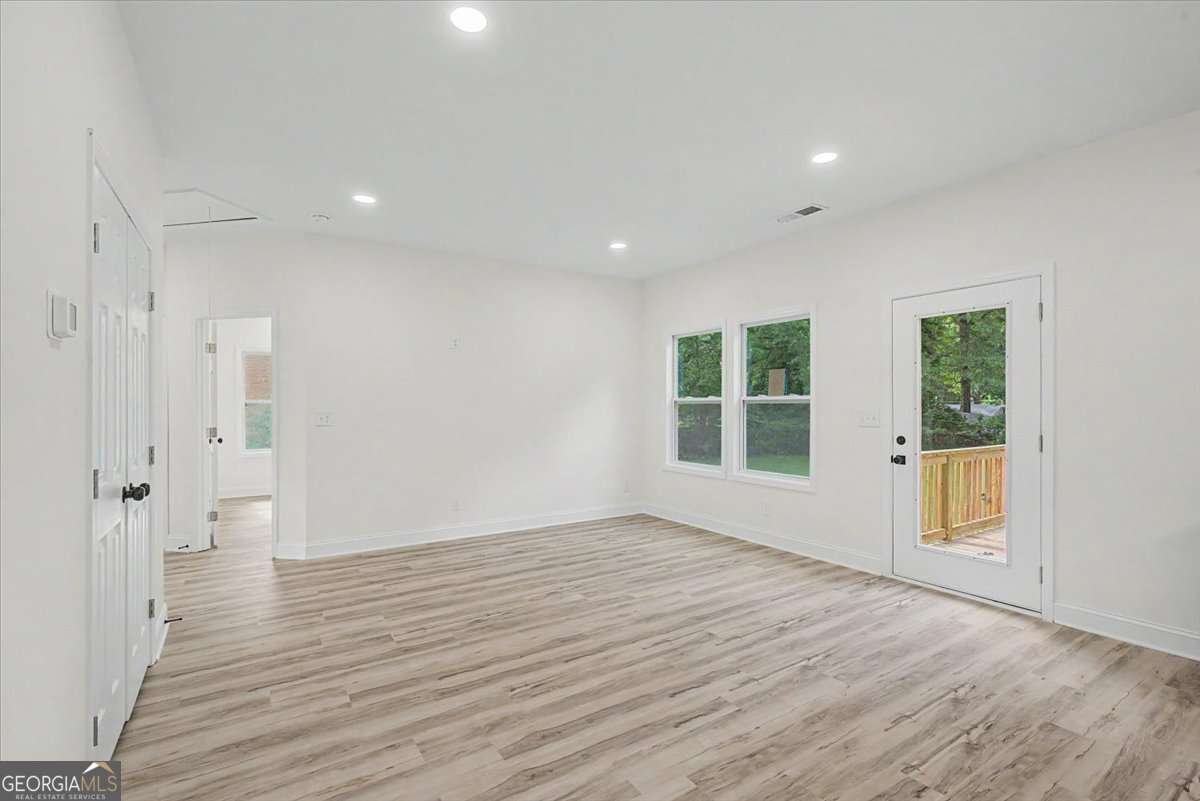 4621 Ashmore Drive Forest Park - Photo 15