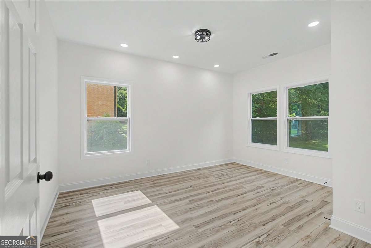 4621 Ashmore Drive Forest Park - Photo 19