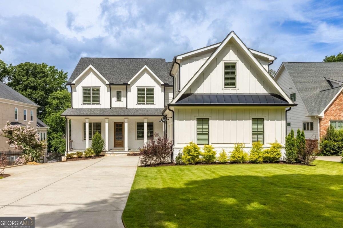 4014 Pineridge Road Smyrna - main photo