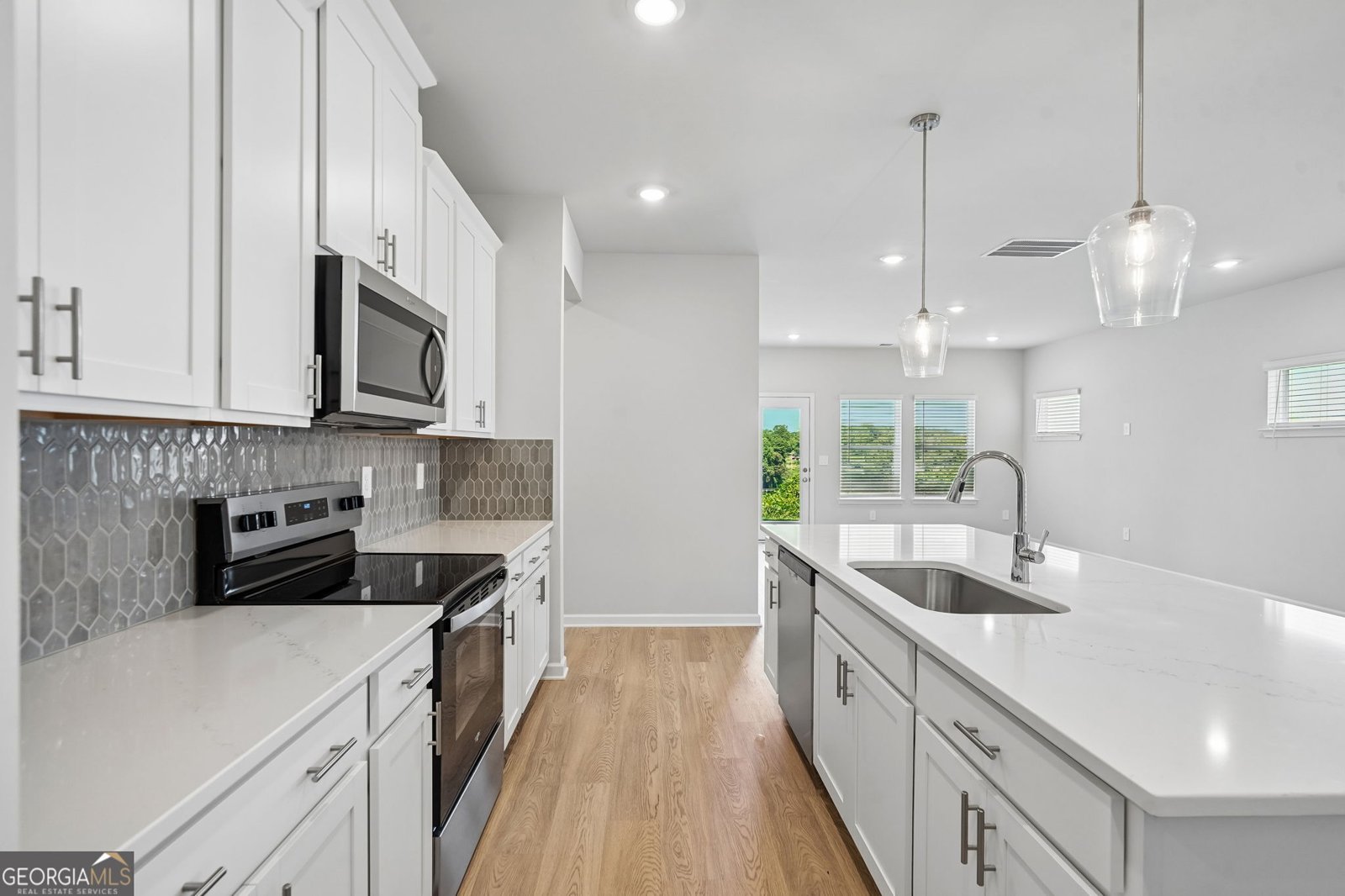 2865 Aralynn Way College Park - Photo 18