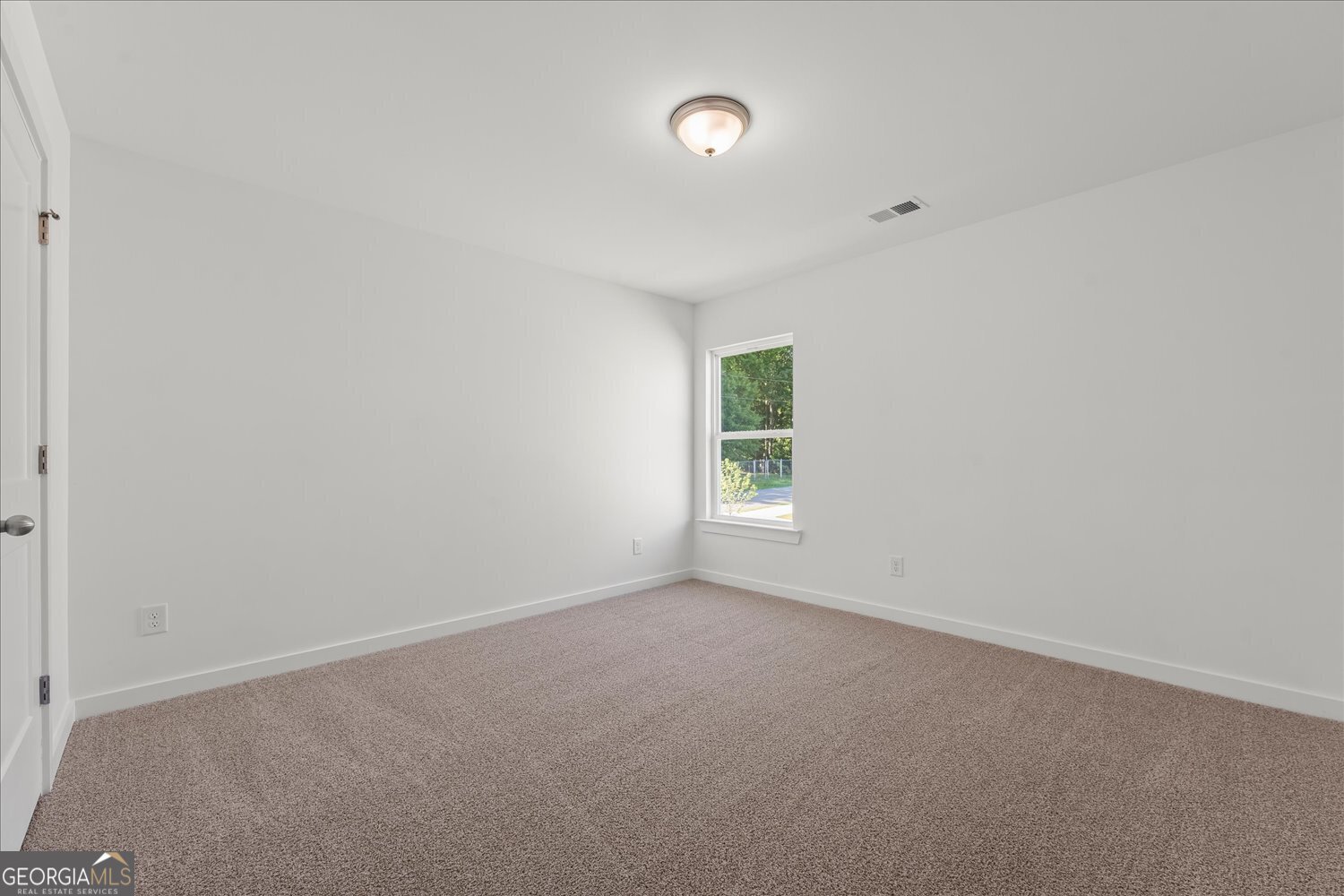 540 Lillian Way Statham - Photo 31