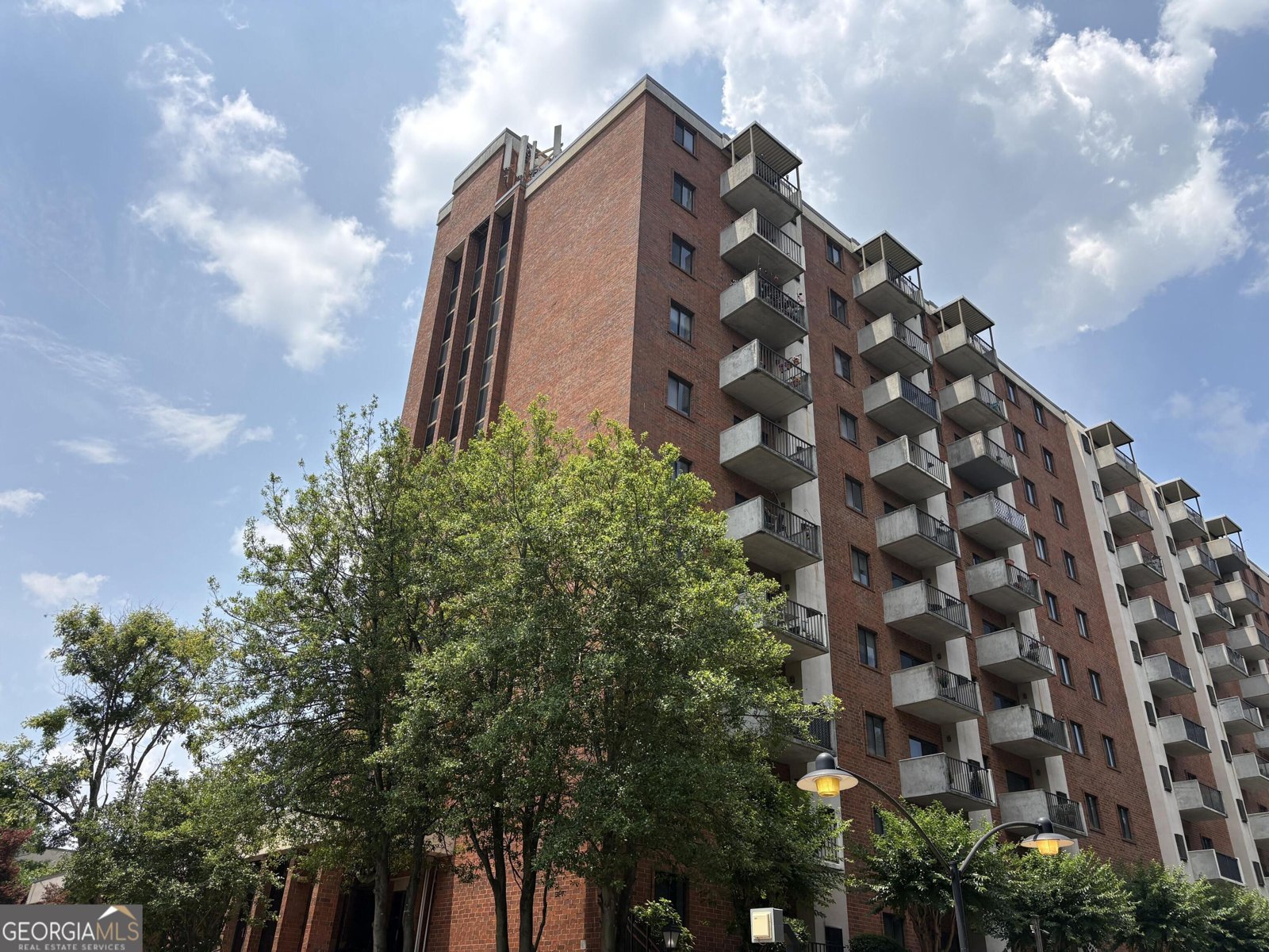 300 Johnson Ferry Road Atlanta - main photo