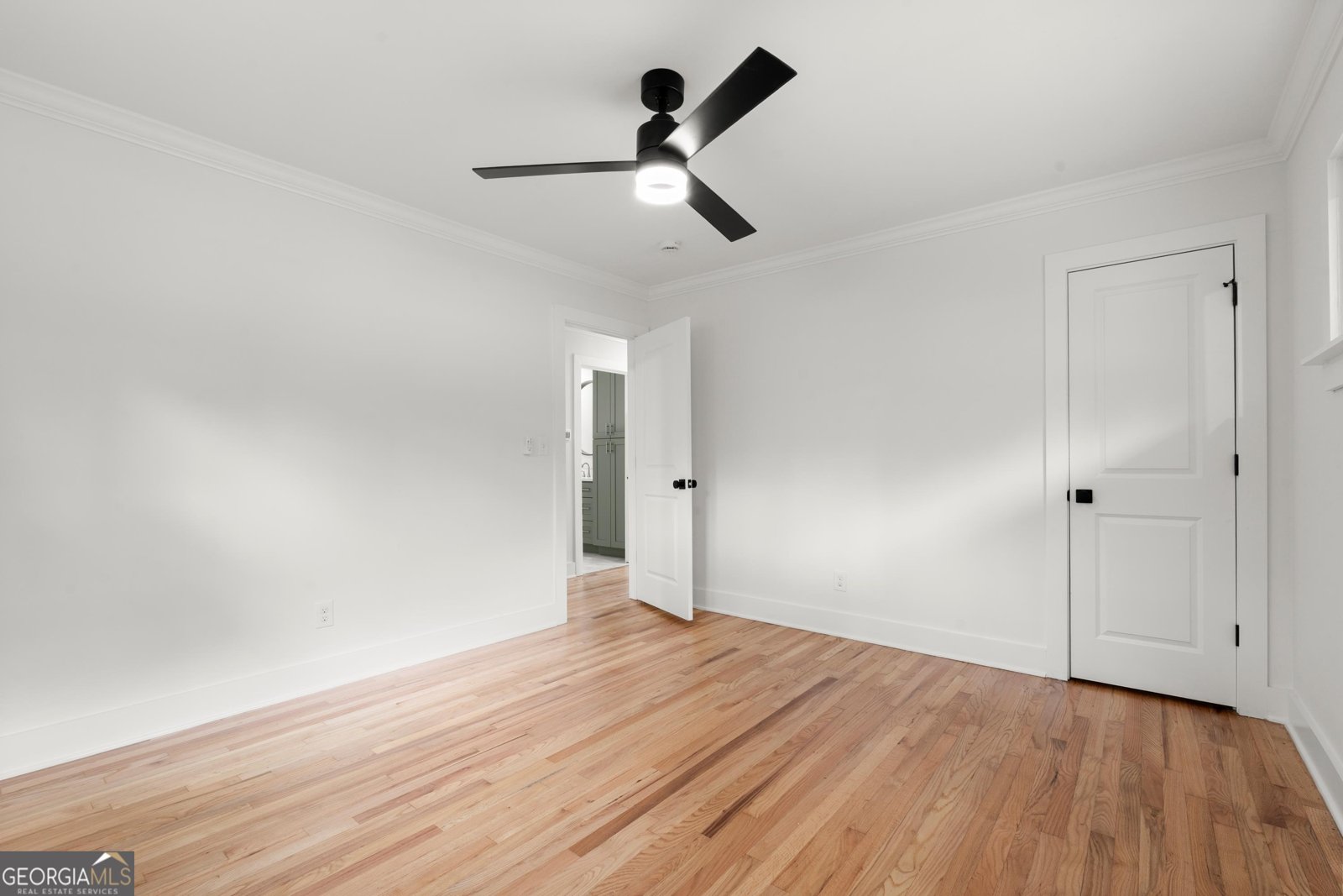 2324 Elmwood Circle Atlanta - Photo 13