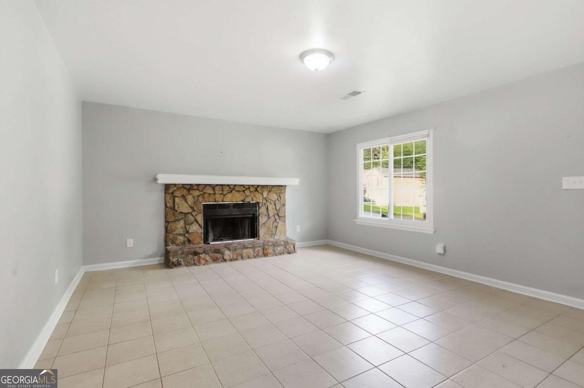 5202 Scarbrough Lane Stone Mountain - Photo 9