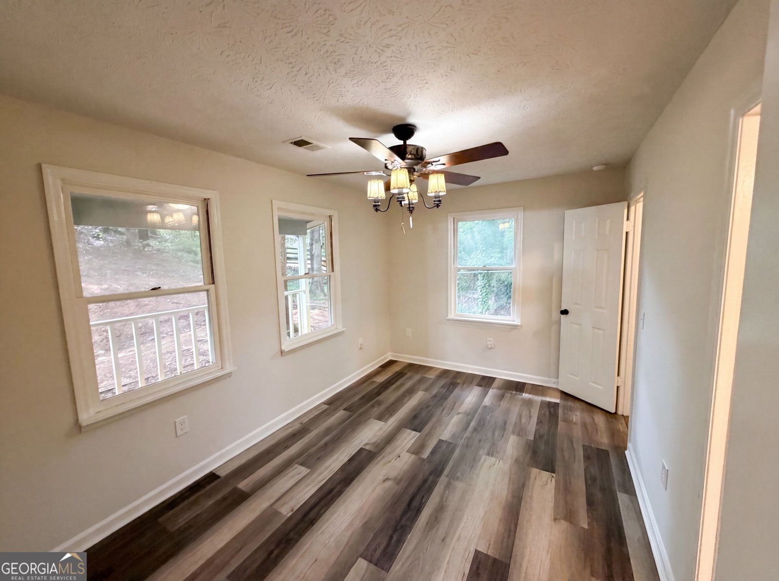 9315 Dogwood Place Gainesville - Photo 8