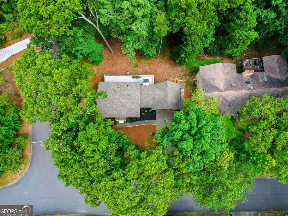 765 Lake Top Way Roswell - Photo 35