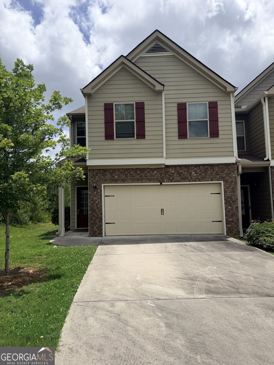 7893 Rock Rose Lane Fairburn - main photo