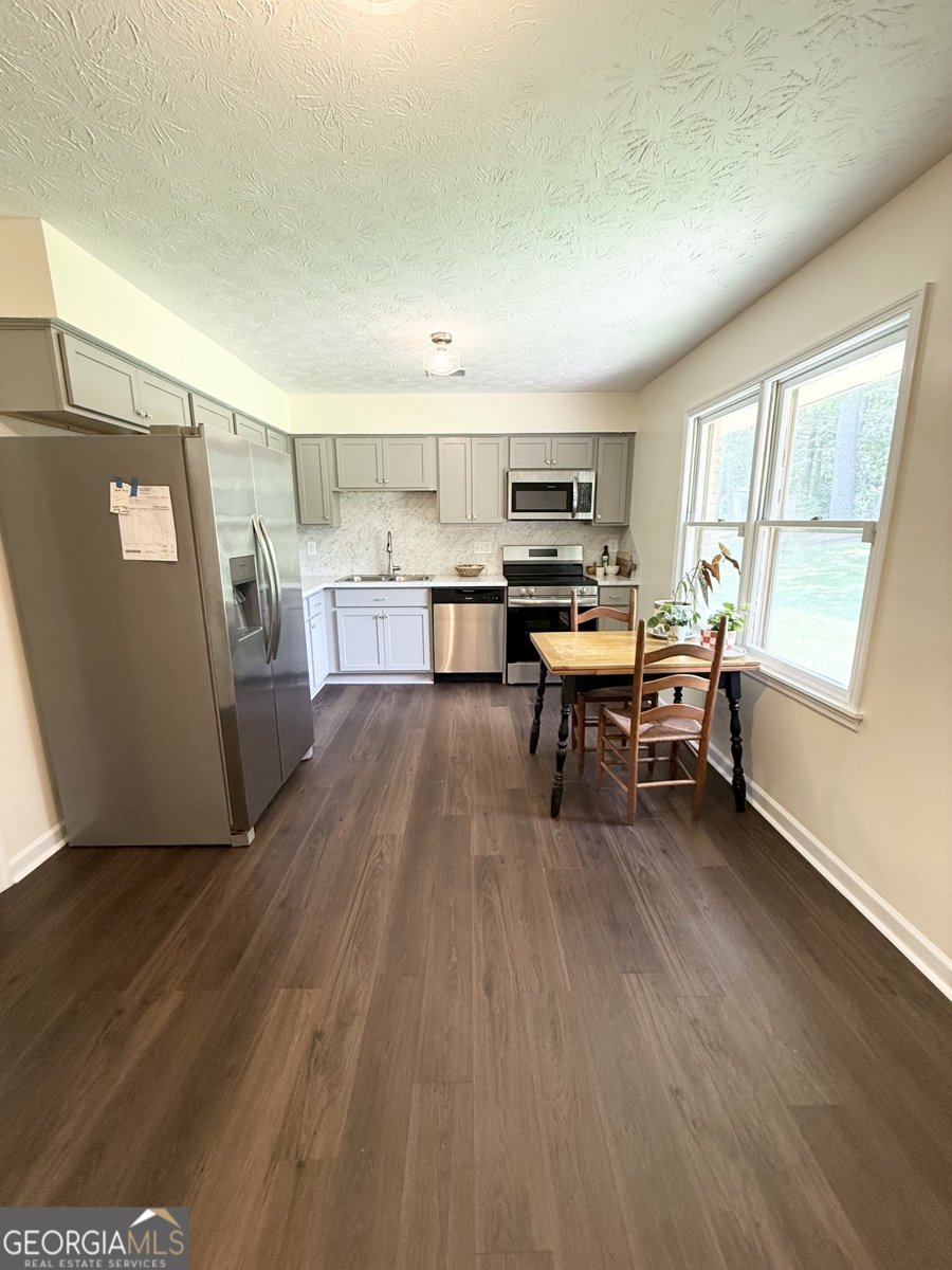 815 McCurdy Blvd Manchester - Photo 8