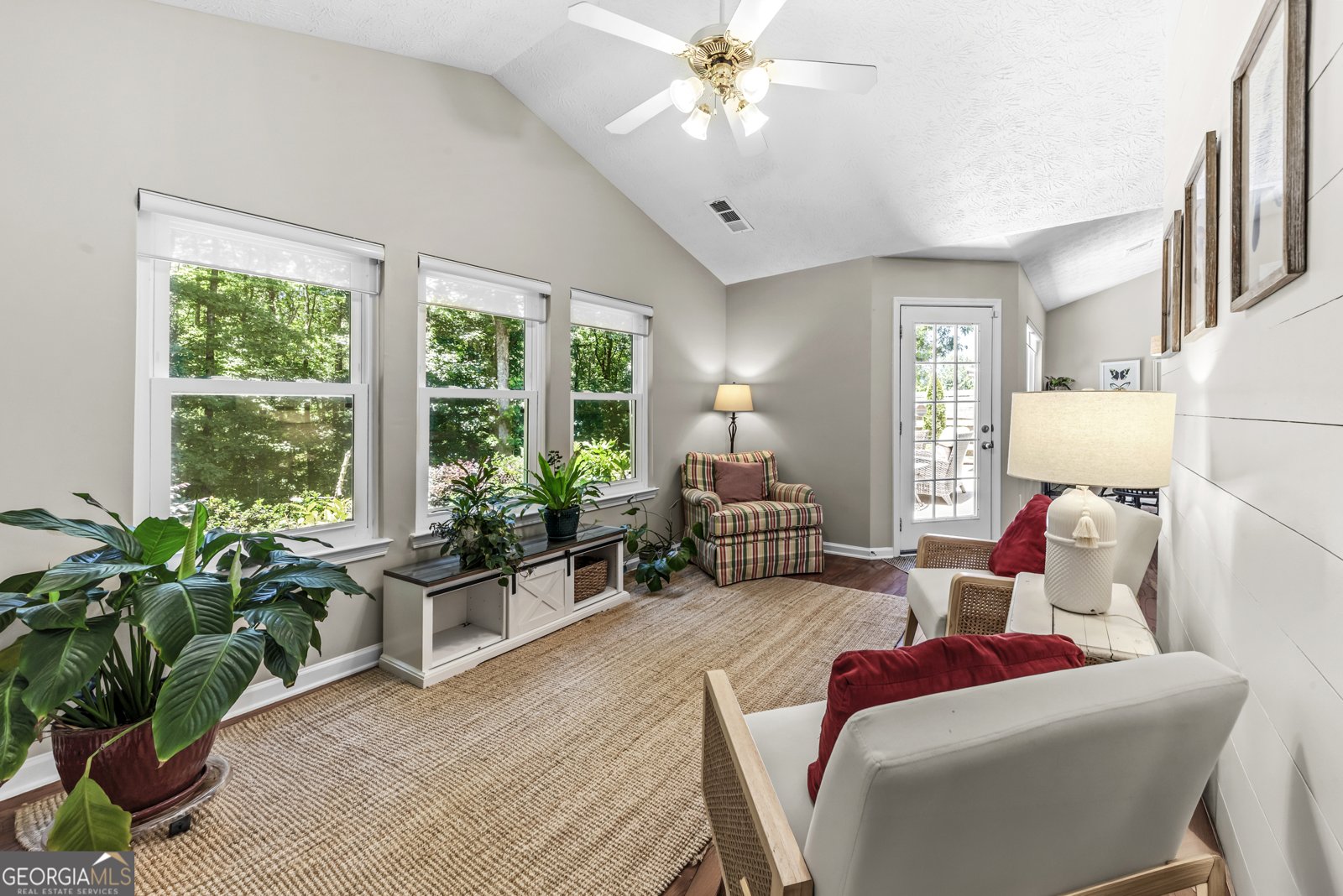 4652 Devencrest Lane Buford - Photo 14