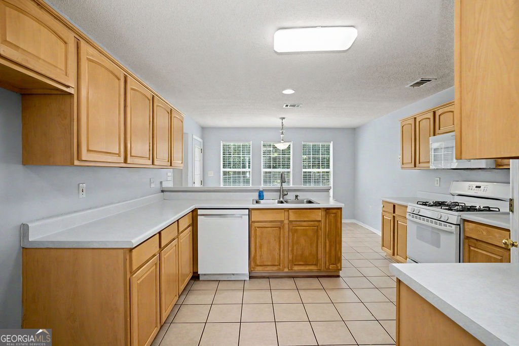165 Crescent Circle Newnan - Photo 12