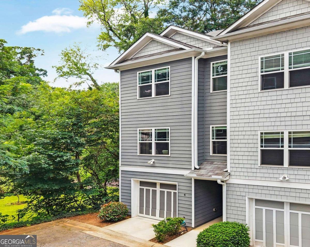 1365 Memorial Drive Atlanta - main photo