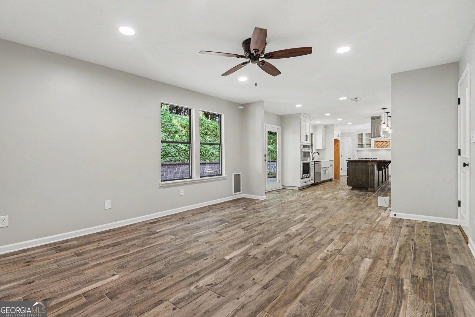 445 Taberwood Way Roswell - Photo 6