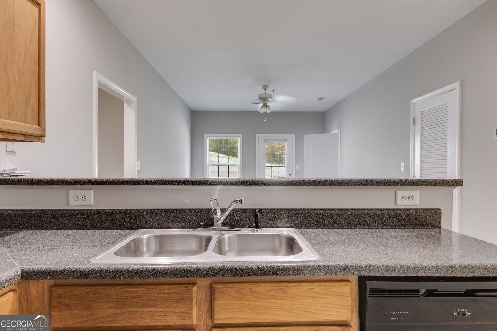 7712 Autry Circle Douglasville - Photo 9