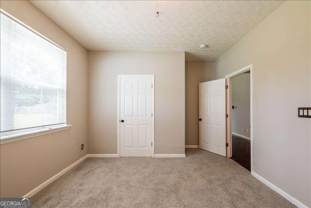 6164 Chastain Way Fairburn - Photo 27