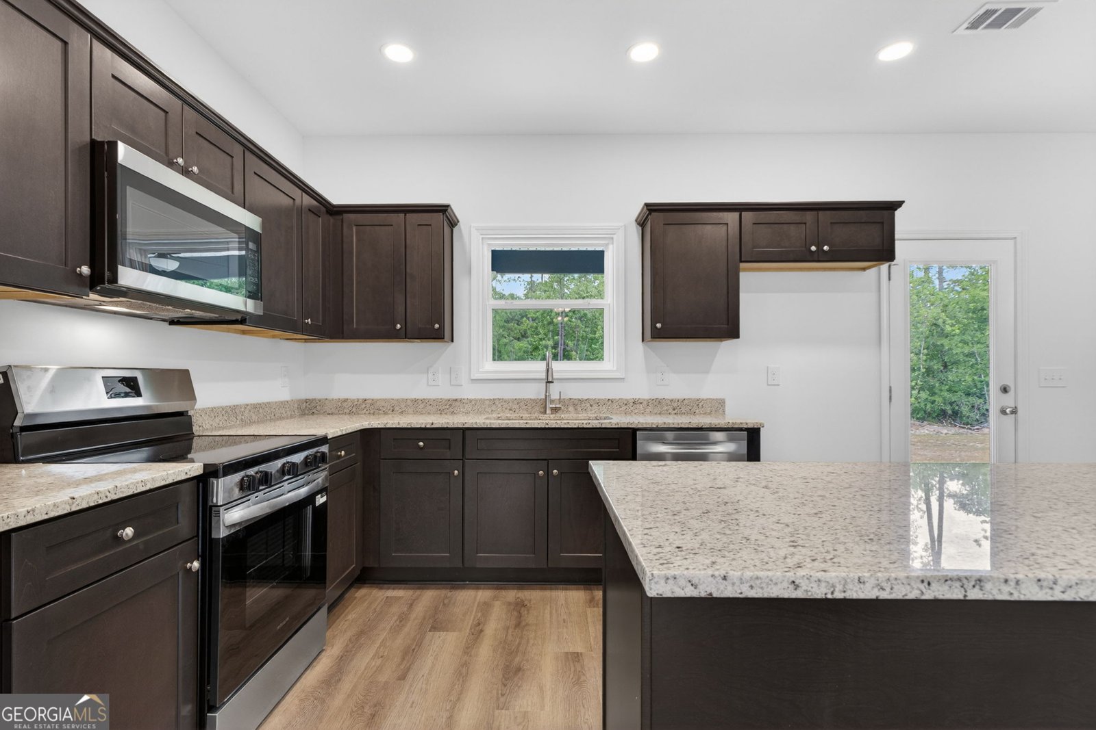 335 Yancey Road Covington - Photo 9