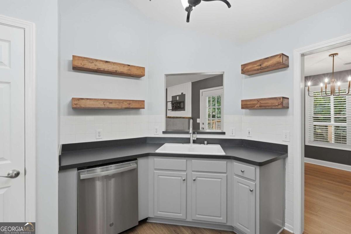 5734 Harthorn Park Place Buford - Photo 13