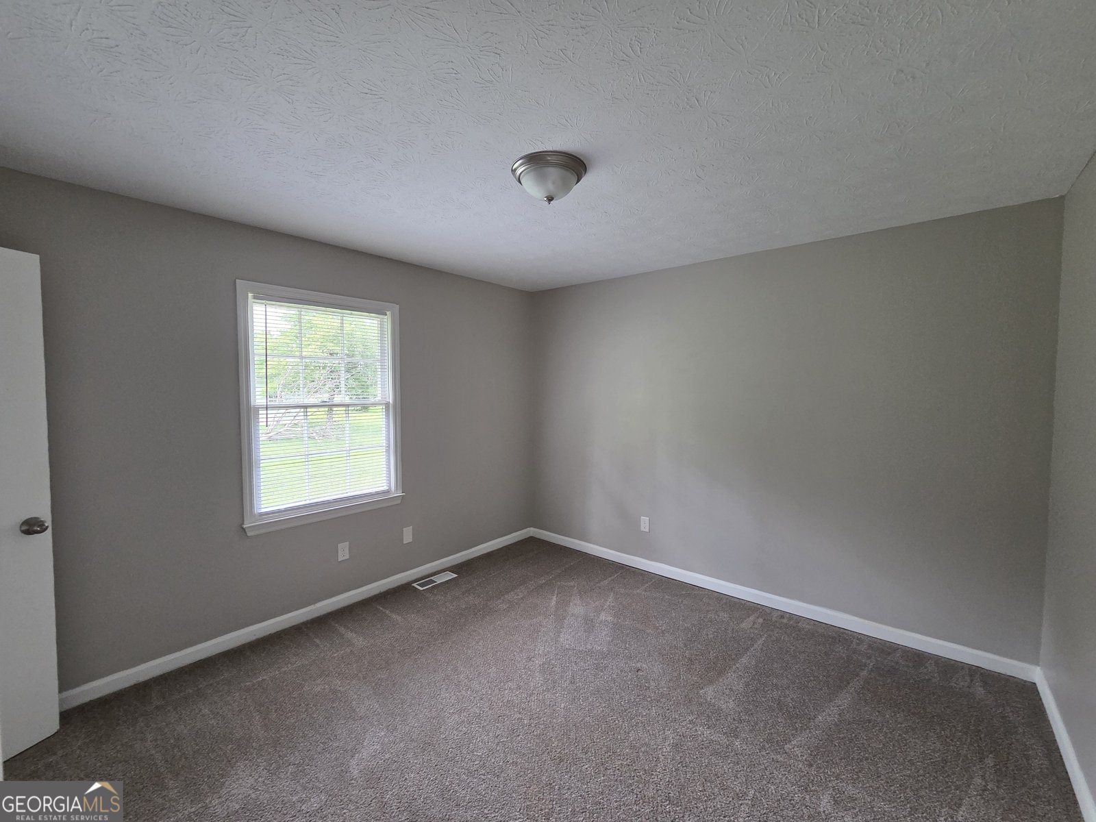 155 Stacia Drive Covington - Photo 6