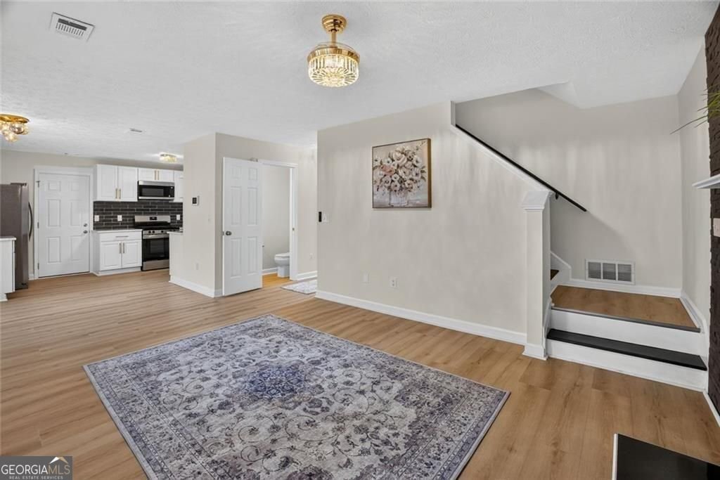 359 Howell Drive Atlanta - Photo 11