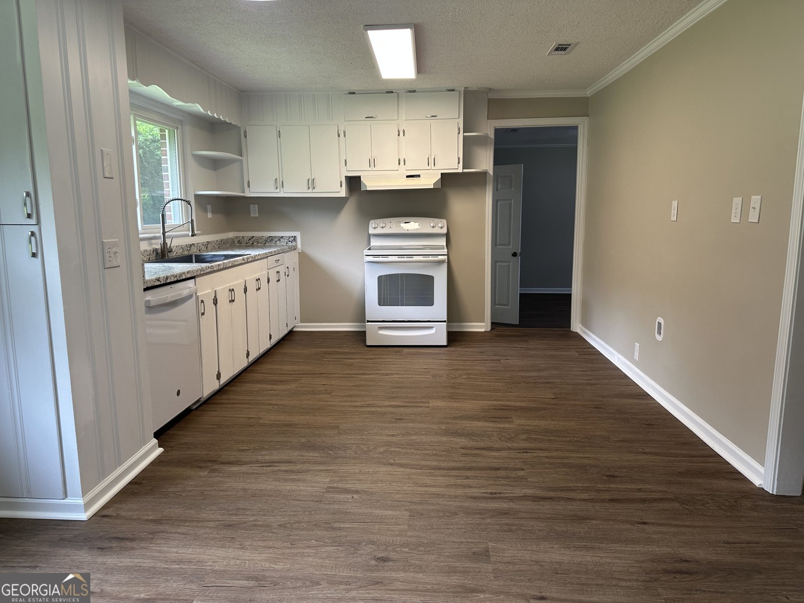 6460 Gibson Road Macon - Photo 7