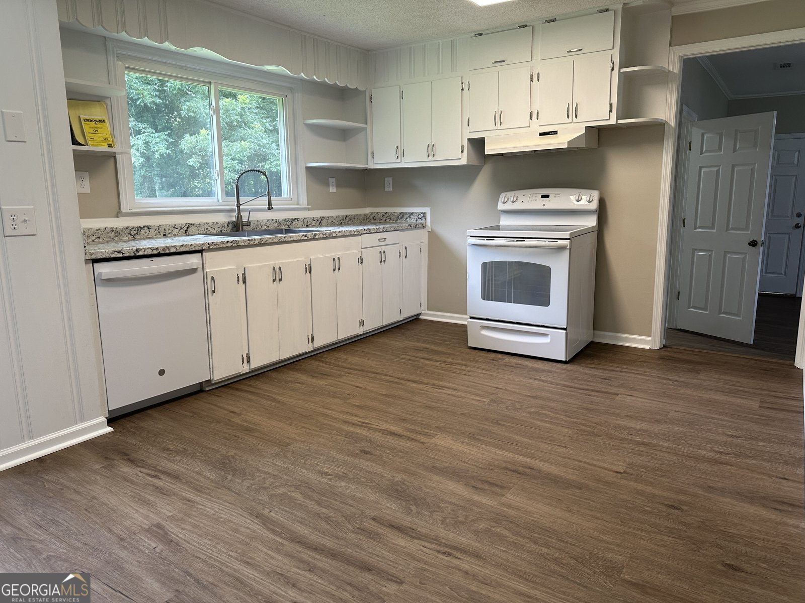 6460 Gibson Road Macon - Photo 8