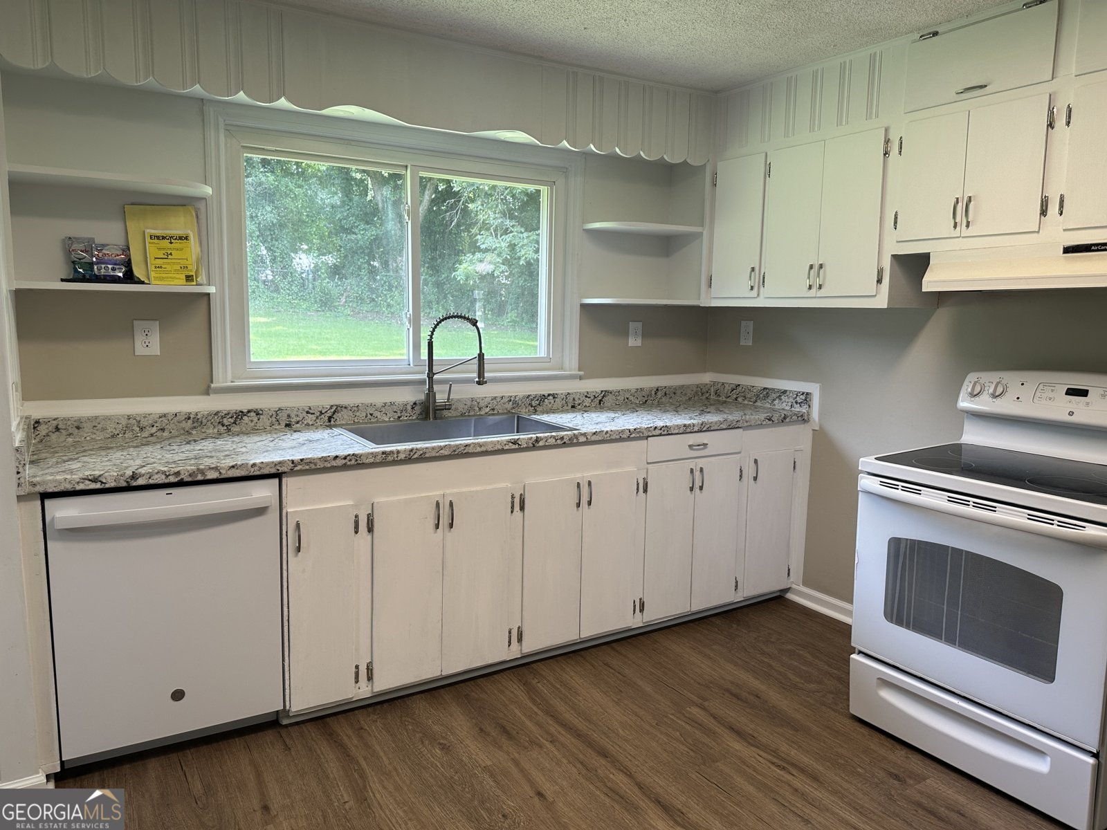 6460 Gibson Road Macon - Photo 9