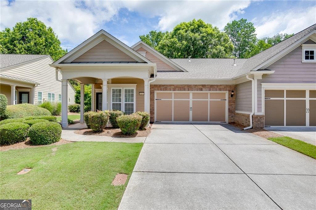 6160 Longleaf Drive Hoschton - main photo
