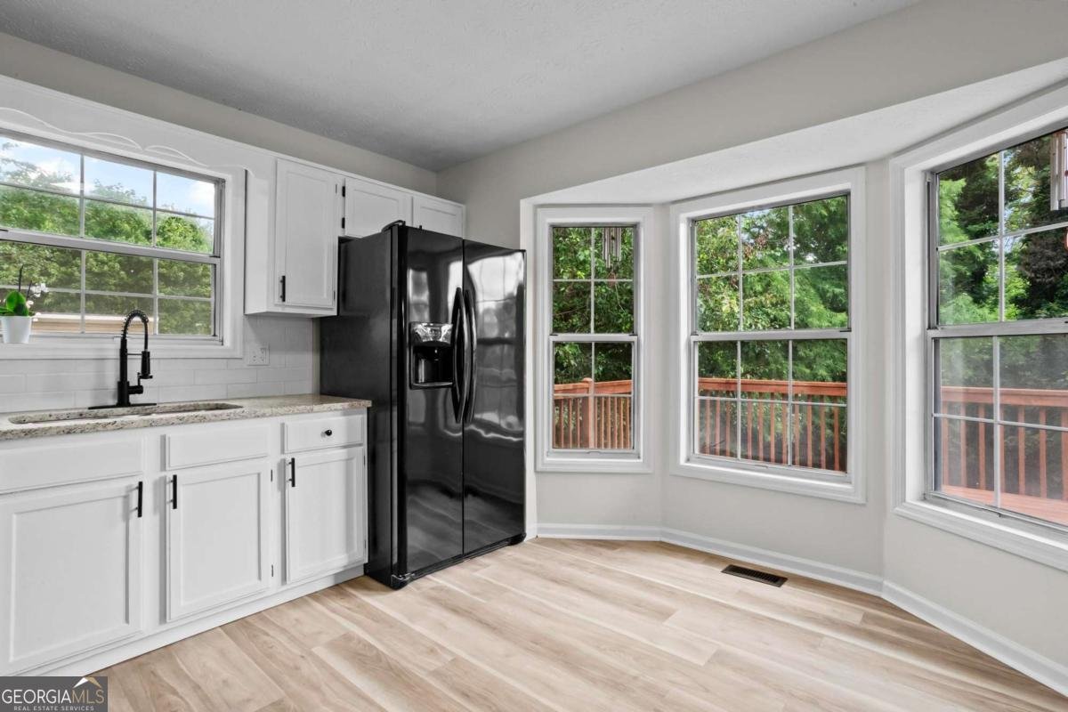 613 Silverwood Court Marietta - Photo 10