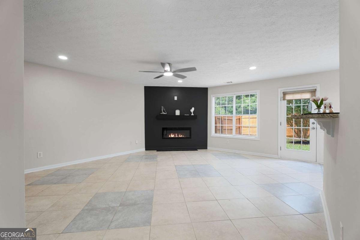 599 Shadow Valley Court Lithonia - Photo 9