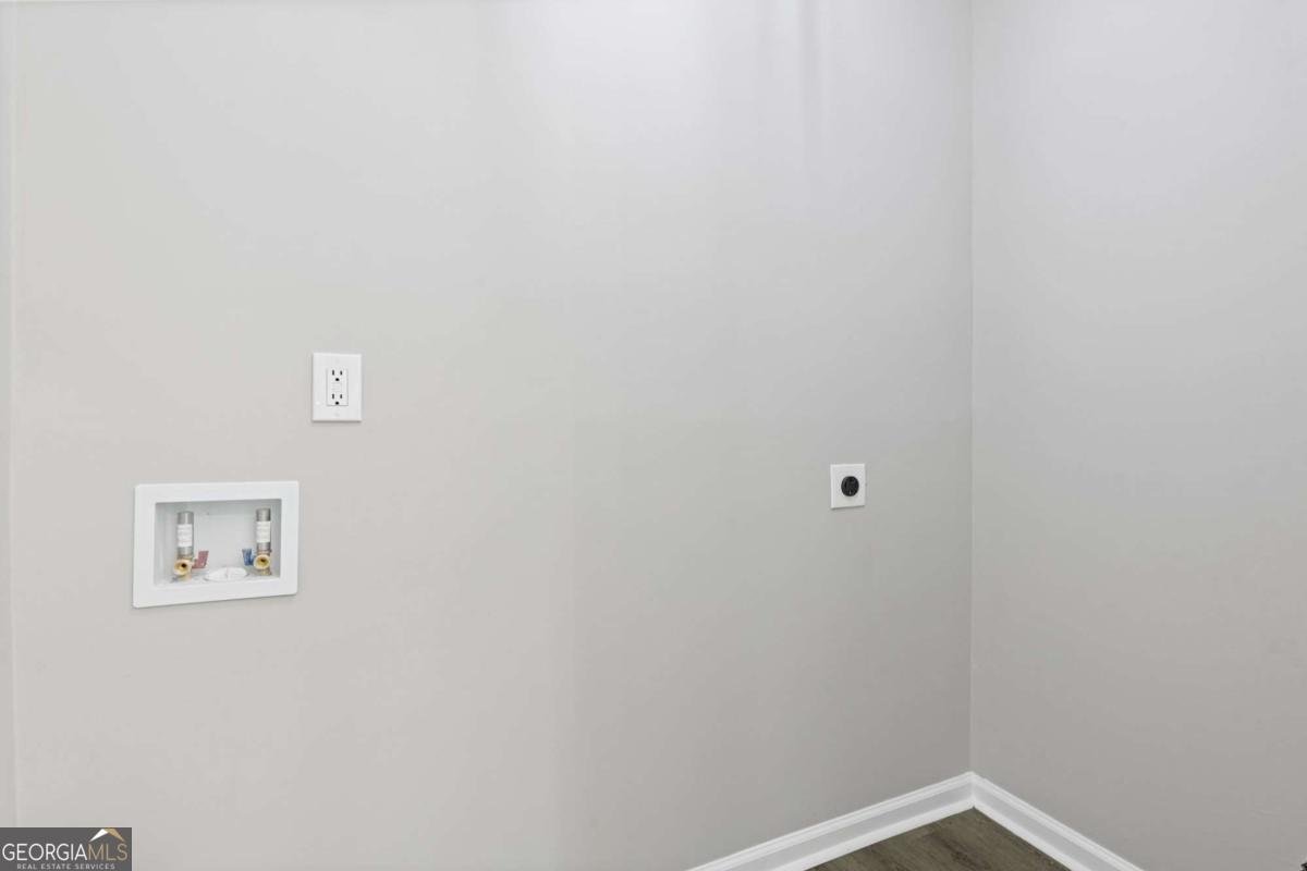 453 Edwards Court Lawrenceville - Photo 10