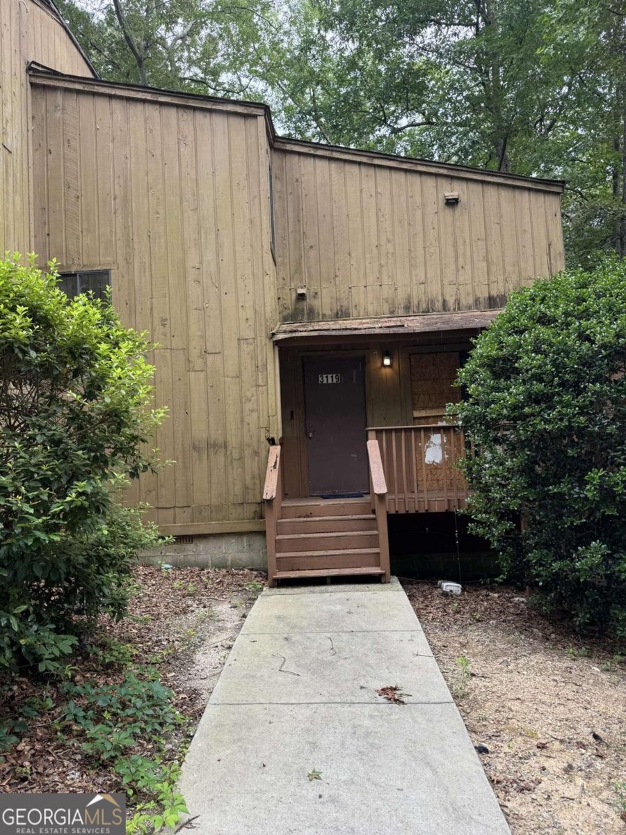 3119 Fairington Drive Lithonia - main photo